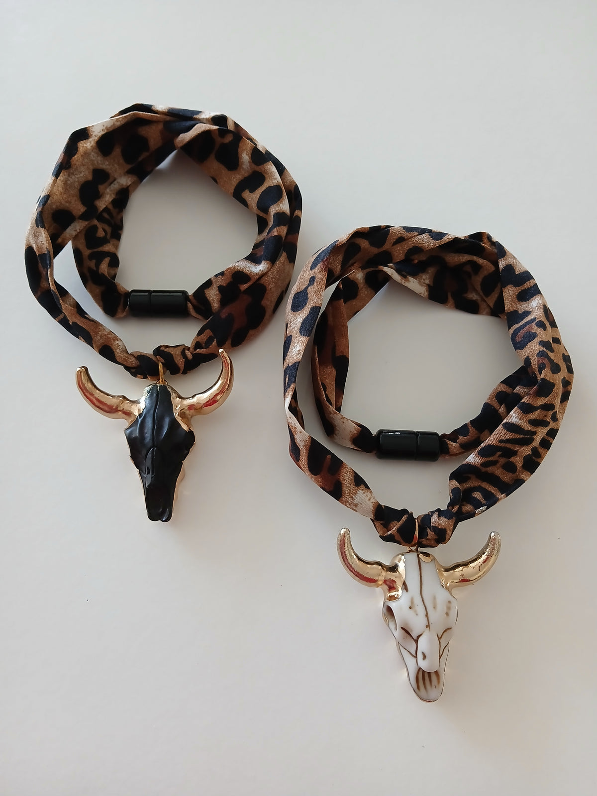 Collares